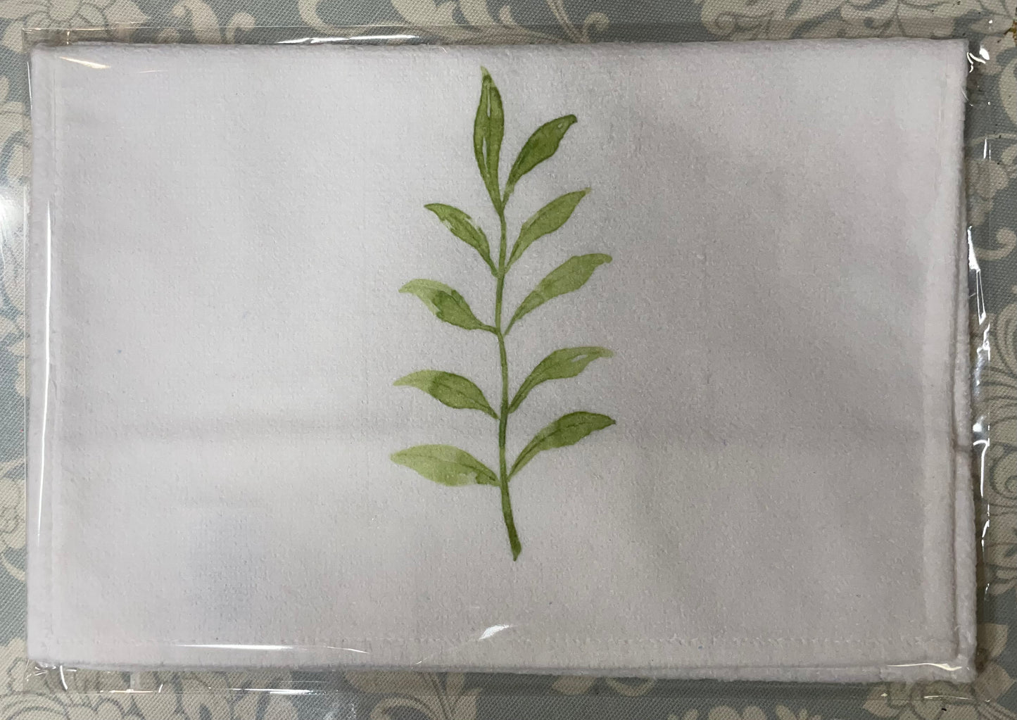 Green Leaf Fingertip towel